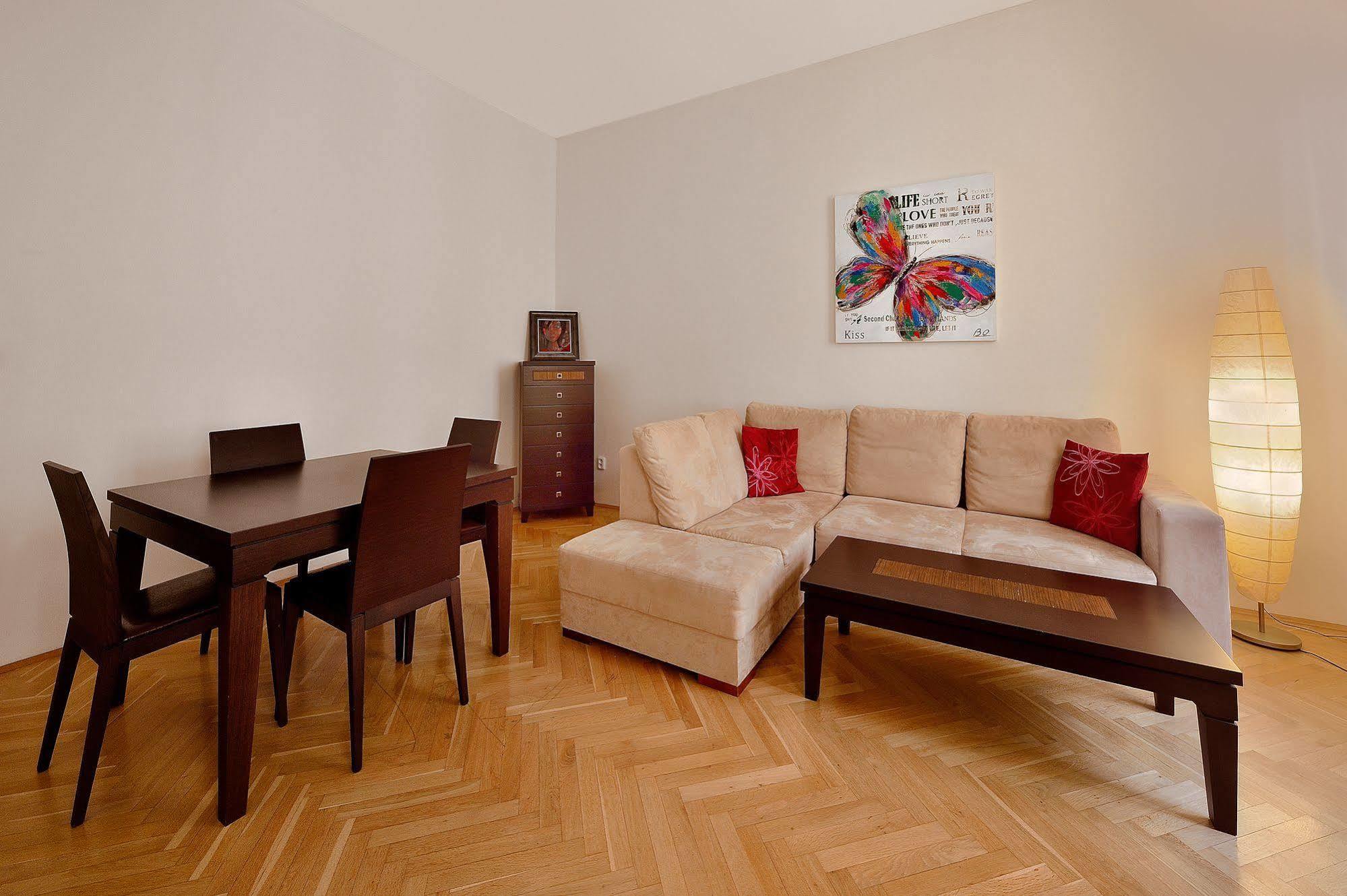 Ambiente Serviced Apartments - Tallerova 布拉迪斯拉发 外观 照片