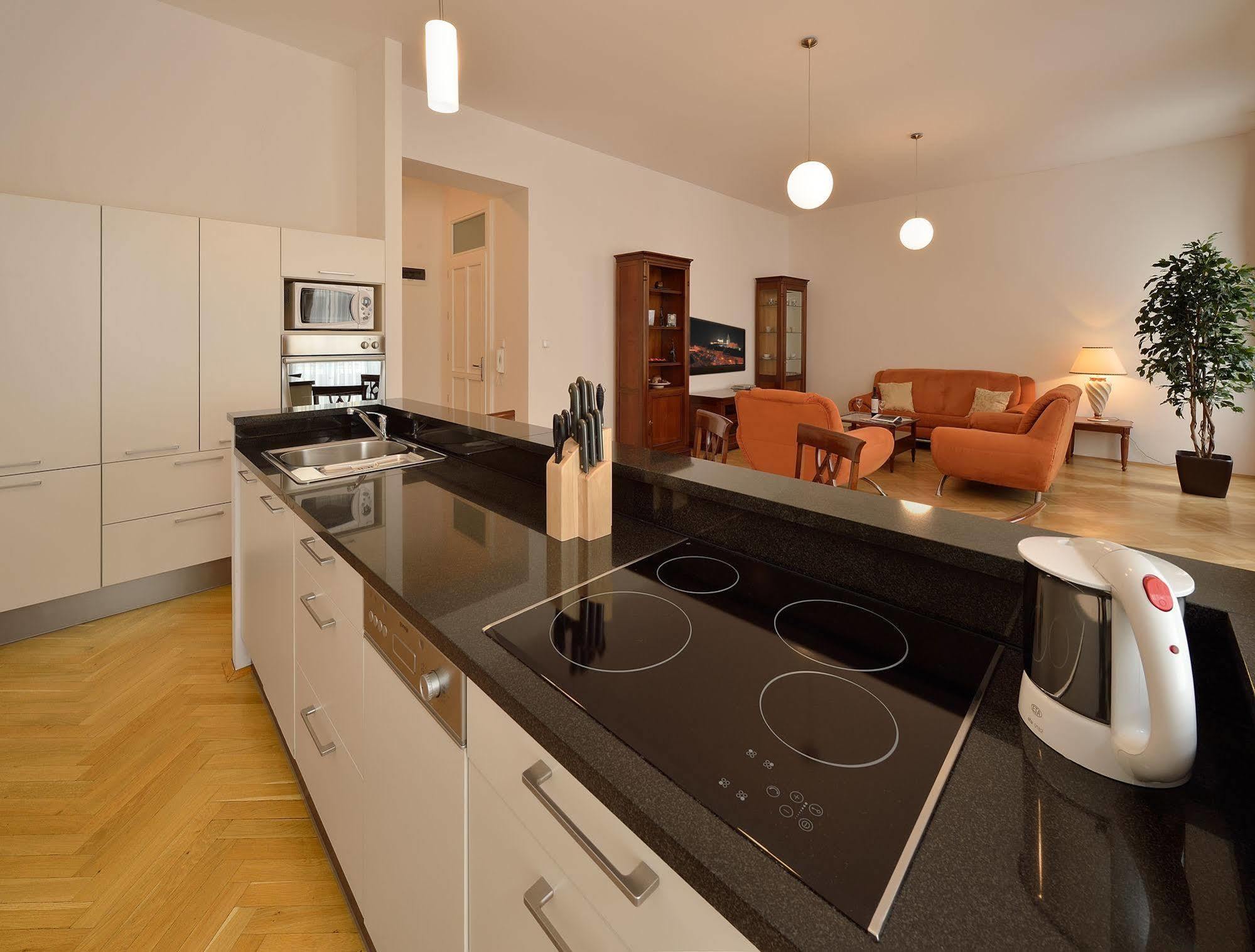 Ambiente Serviced Apartments - Tallerova 布拉迪斯拉发 外观 照片