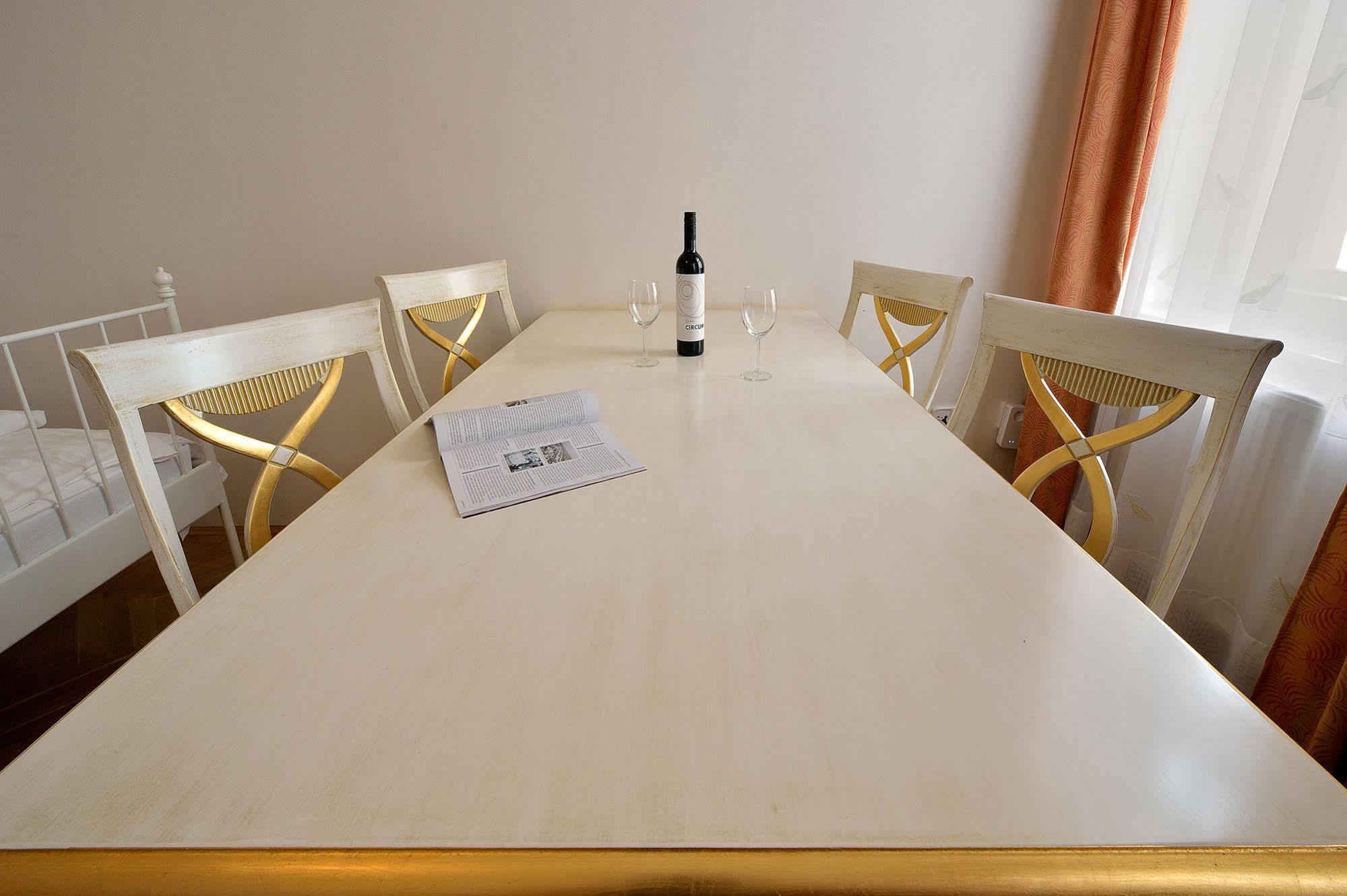 Ambiente Serviced Apartments - Tallerova 布拉迪斯拉发 外观 照片