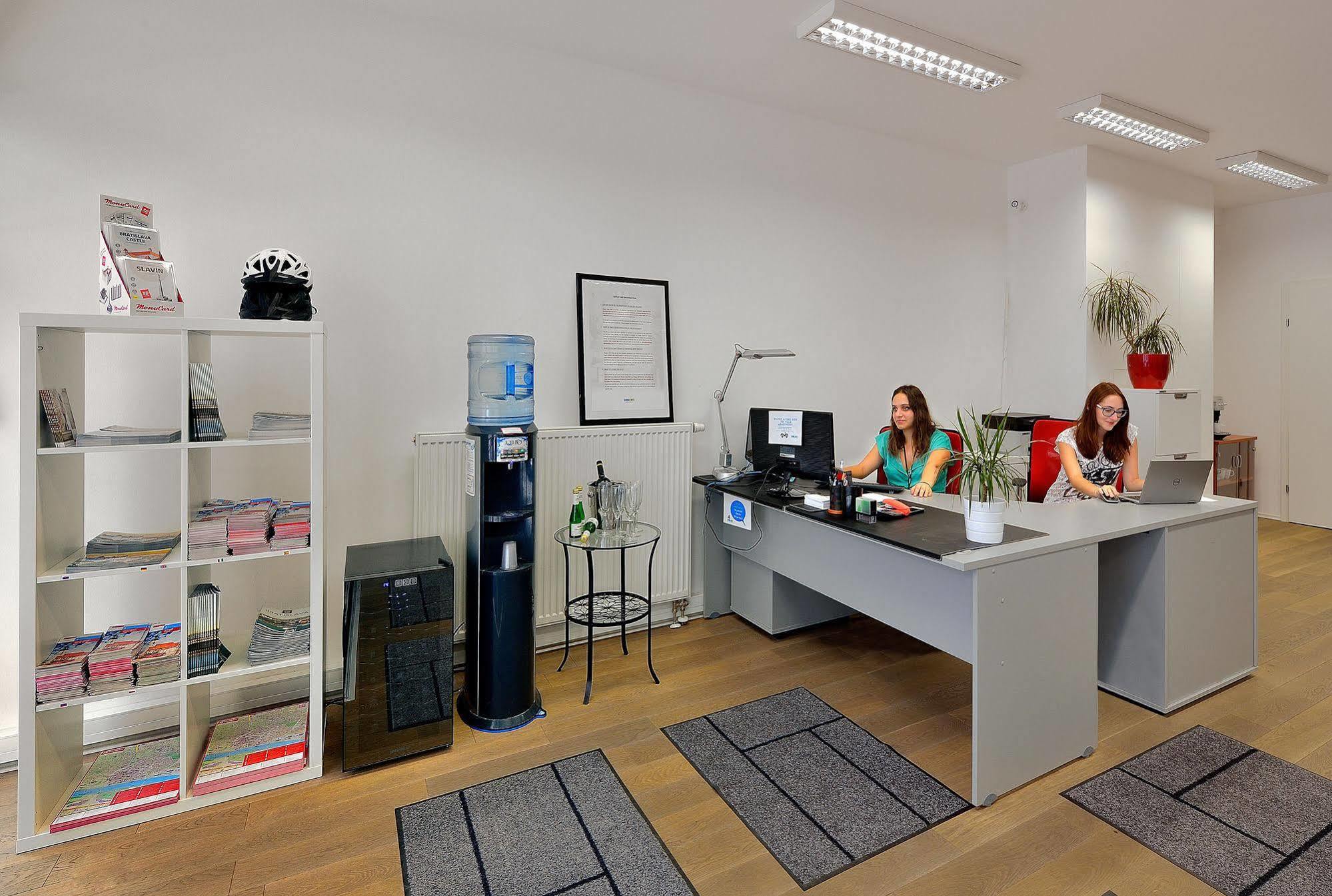 Ambiente Serviced Apartments - Tallerova 布拉迪斯拉发 外观 照片